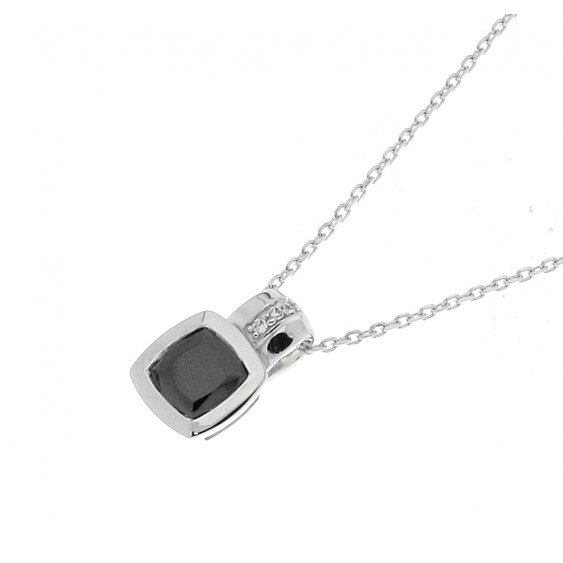 Collier Square en argent 925 orné d'oxyde de zirconium et un onyx noir central. 