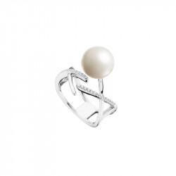 Elsa Lee Paris sterling silver open ring, with a cross pattern, a white pearl and Cubic Zirconia 