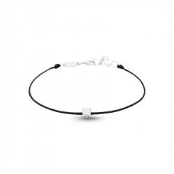 Bracelet cordon noir et oxyde de Zirconium blanc serti griffes