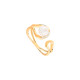 Bague perle blanche et or jaune en forme semi-ouverte. Collection en argent 925
