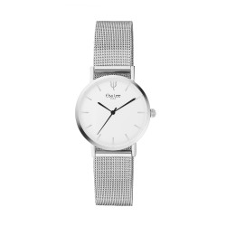 Thin silver watch with its stainless steel milanese mesh bracelet interchangeable