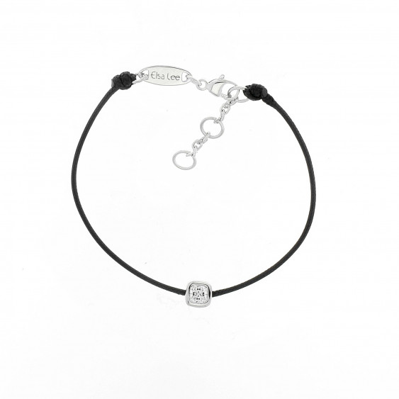 Bracelet Elsa Lee Paris, modèle Carré avec un oxyde de Zirconium sur cordon en coton noir