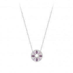 Le collier en argent de la collection Rosalie est caractérisé par un pendentif cercle orné d'oxydes de zirconiums violets 
