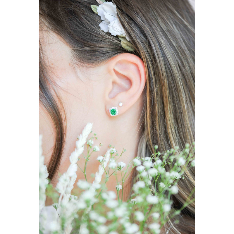 Emerald stud earrings silver outlet