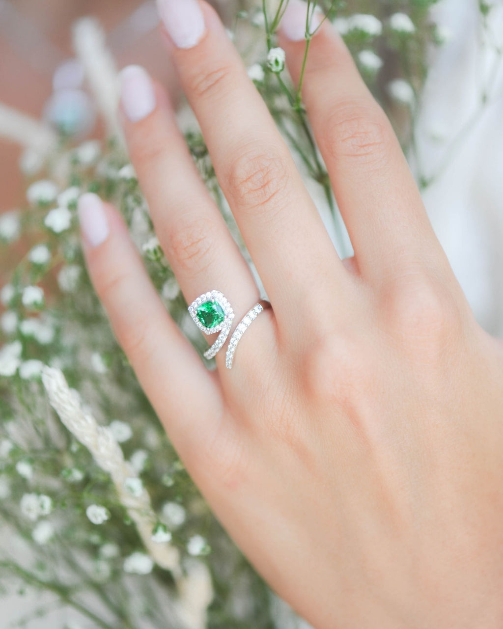 Bague Émeraude Coussin Halo