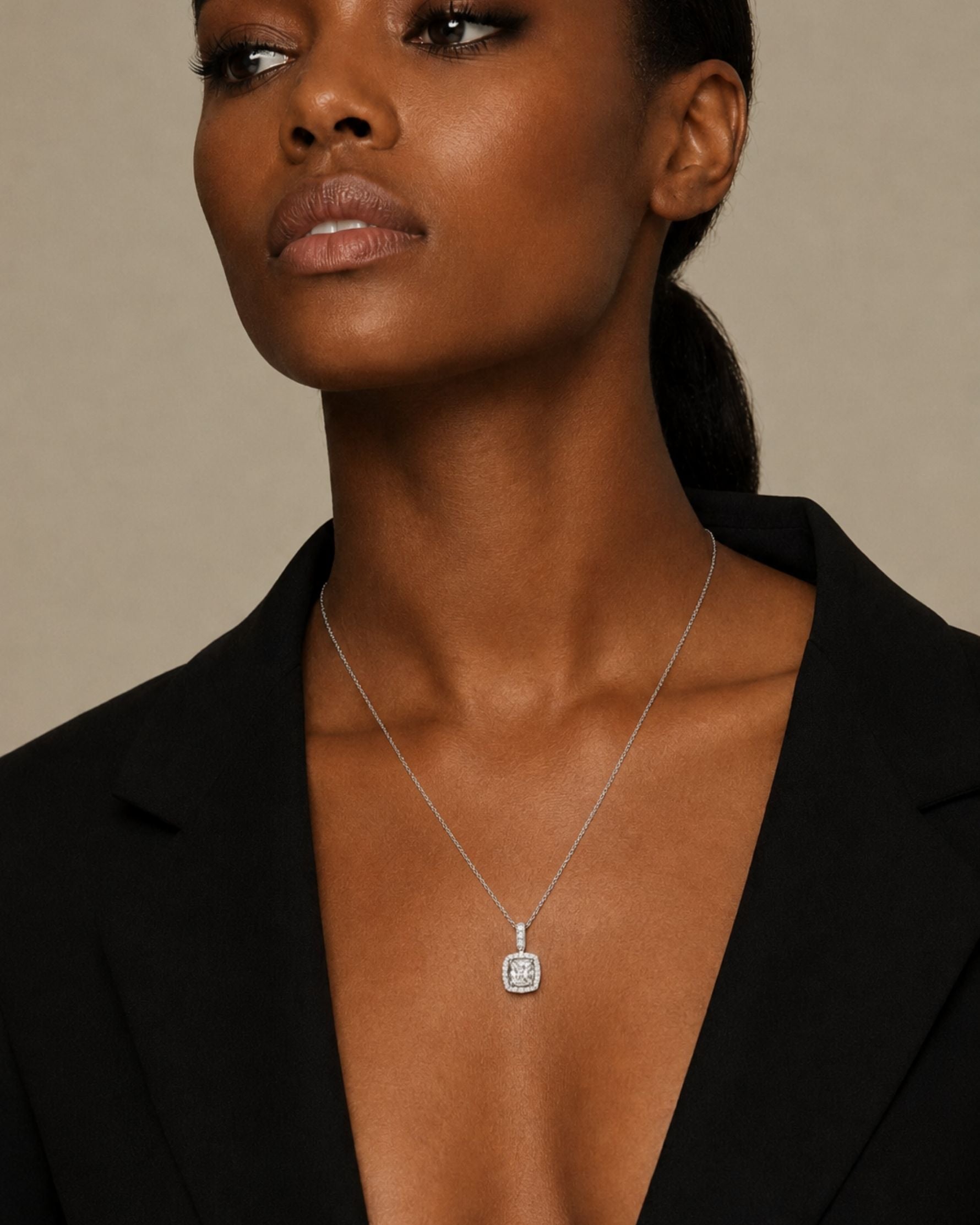Collier Tradition Coussin
