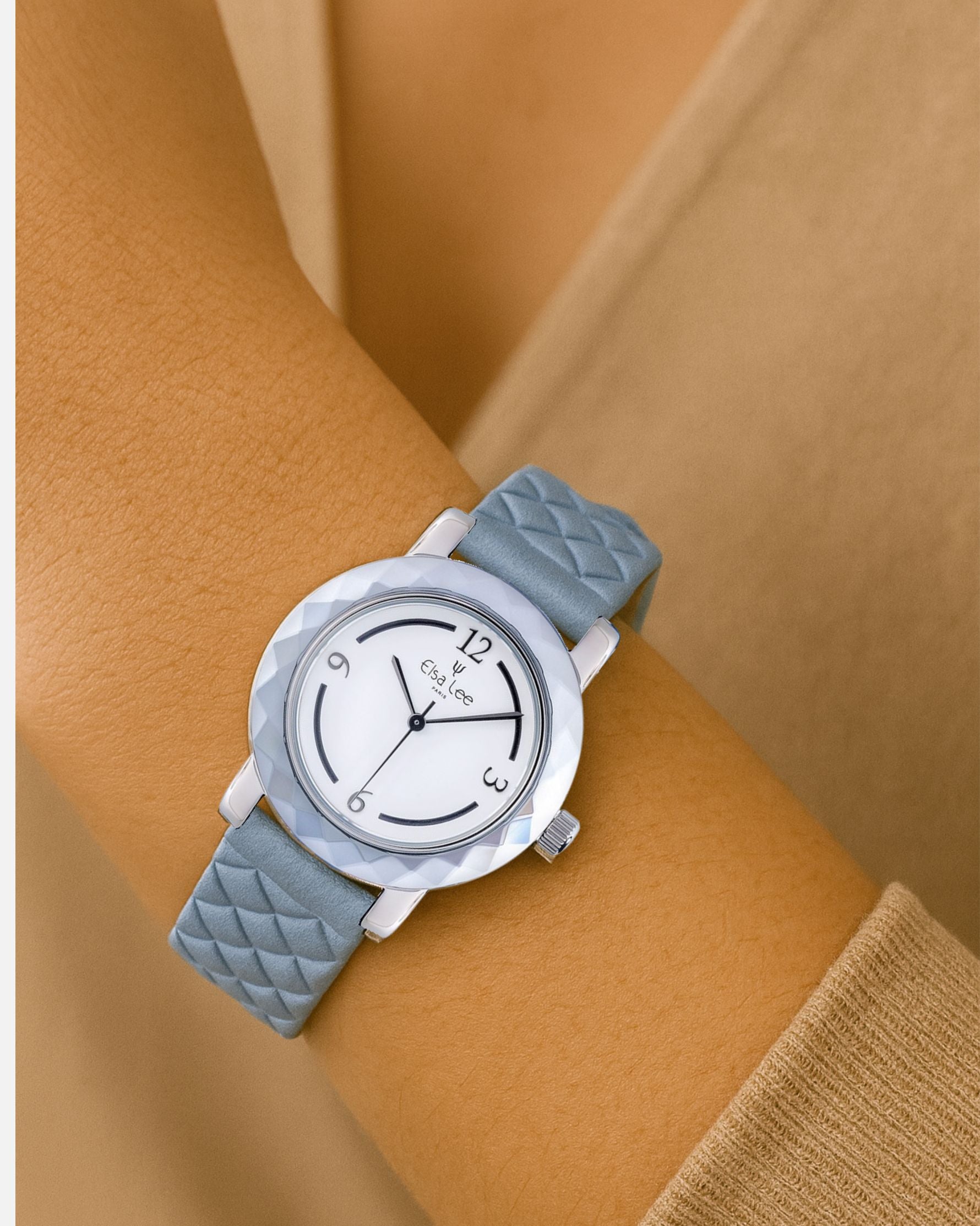 Montre femme Elsa Lee – Cadran blanc mosaïque & bracelet cuir bleu