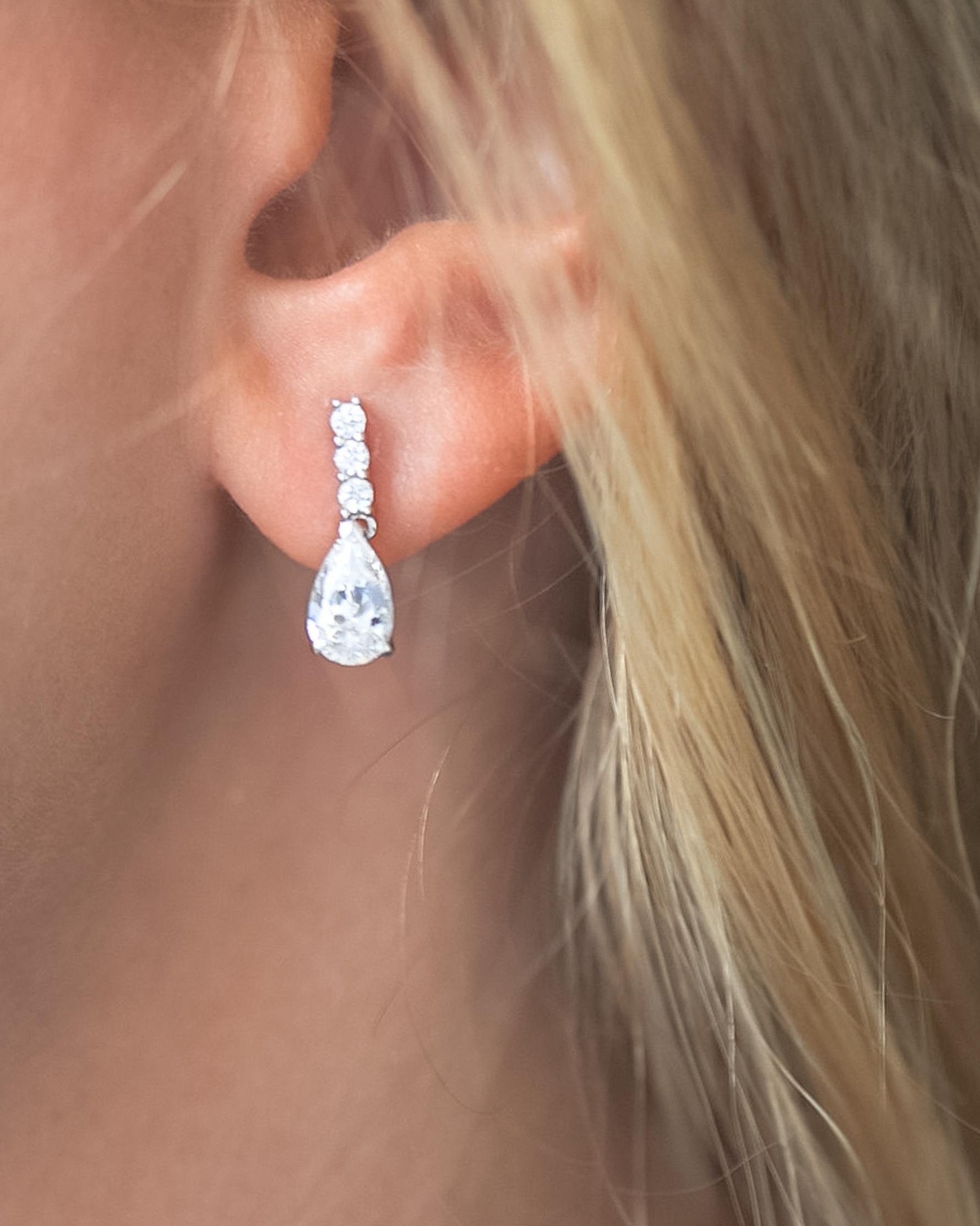 Boucles d’oreilles pendantes Tradition – Argent 925, zirconium poire