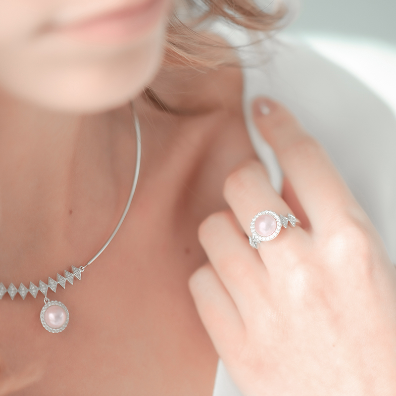 Bague perle rose et losanges en argent