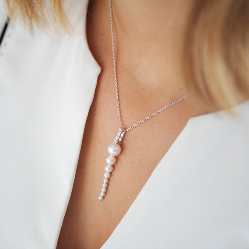 Collier perle blanche Cascade