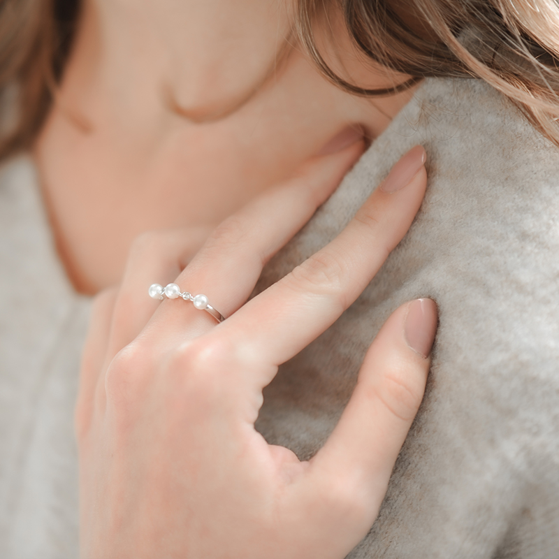 Bague perles blanches argent