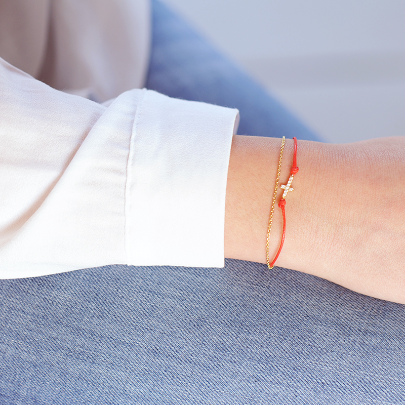 Bracelet cordon rouge signe infini